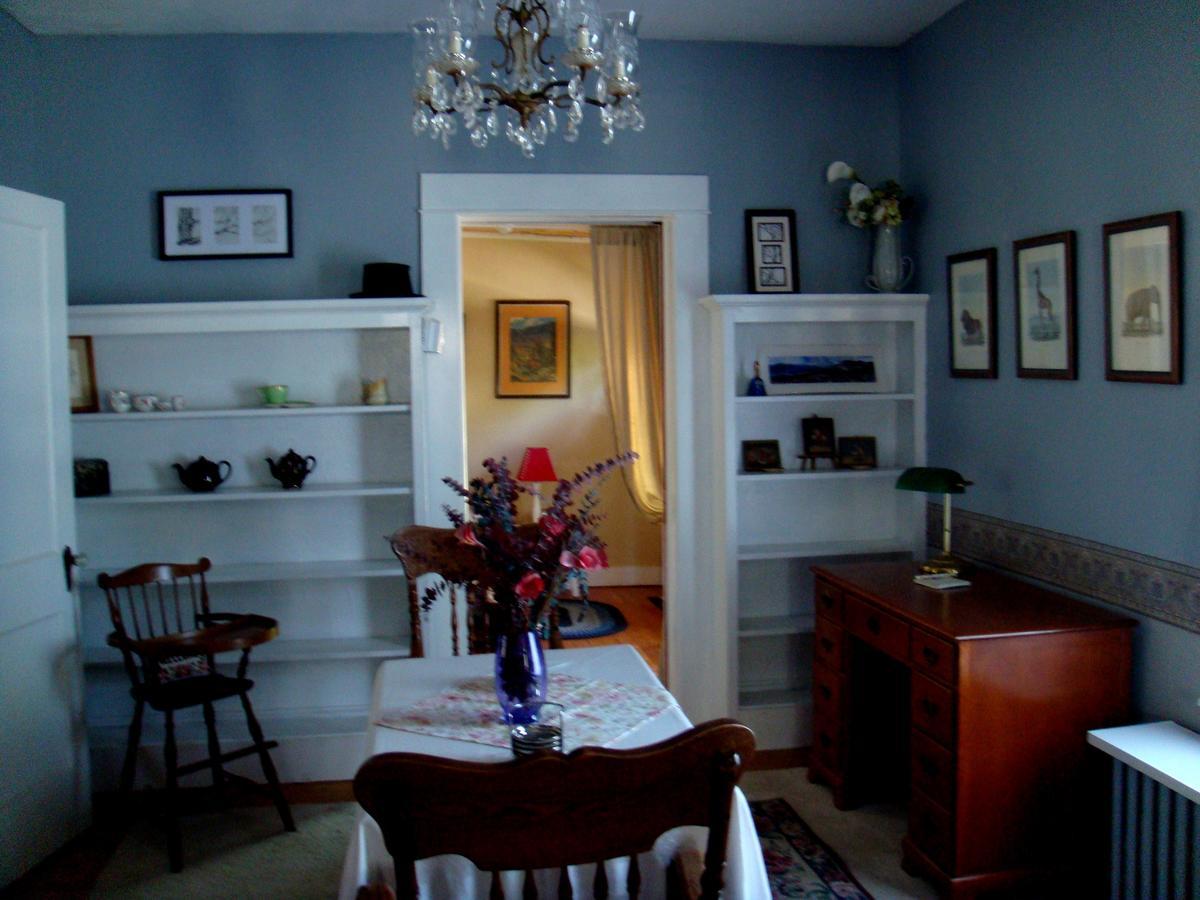 Parks Edge Inn Millinocket エクステリア 写真