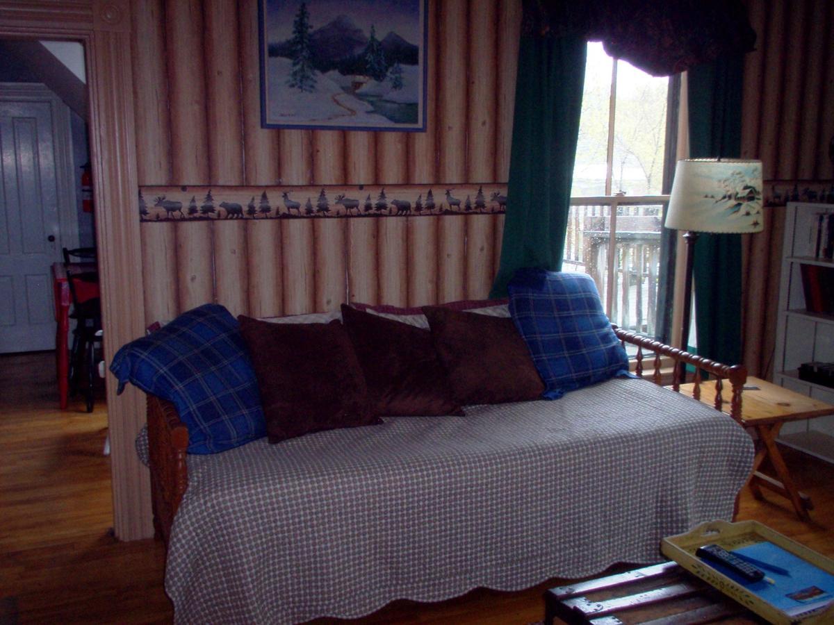 Parks Edge Inn Millinocket エクステリア 写真