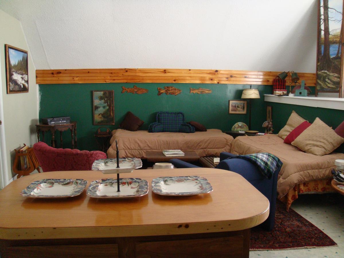 Parks Edge Inn Millinocket エクステリア 写真